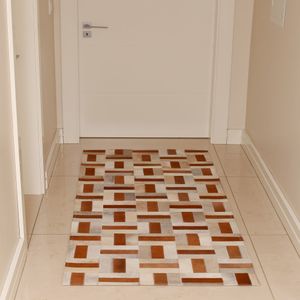 http---imagens.zaffarihome.com.br-tapete_de_couro_passadeira_para_quarto_sala_corredor_vizapi_zagreb_p_080mx300m_mesclado_marrom_2547-1-